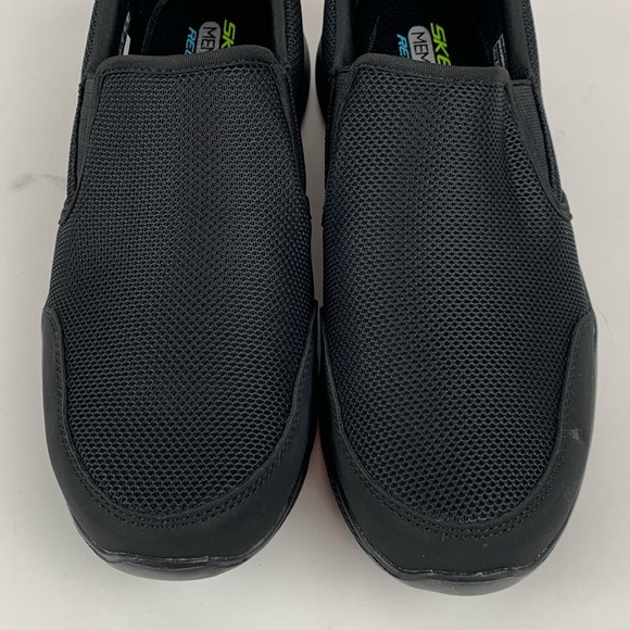 Skechers black mens slip on sneakers - Picture 4 of 11